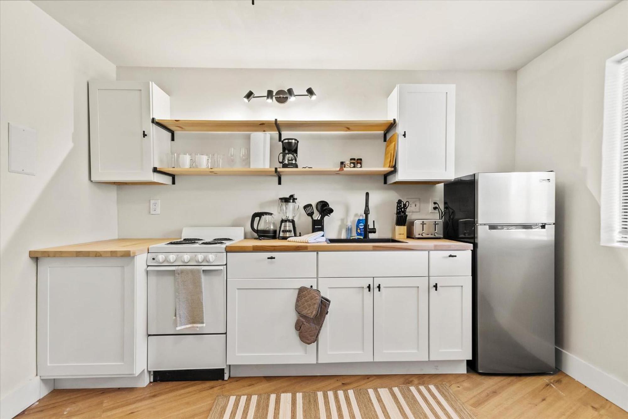 Modern Studio Apartment Near Merrimack Park Huntsville Exterior foto